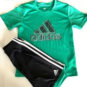 2 Piece Short Sleeve Polyester T-Shirt & Printed 3 Stripes Shorts Set